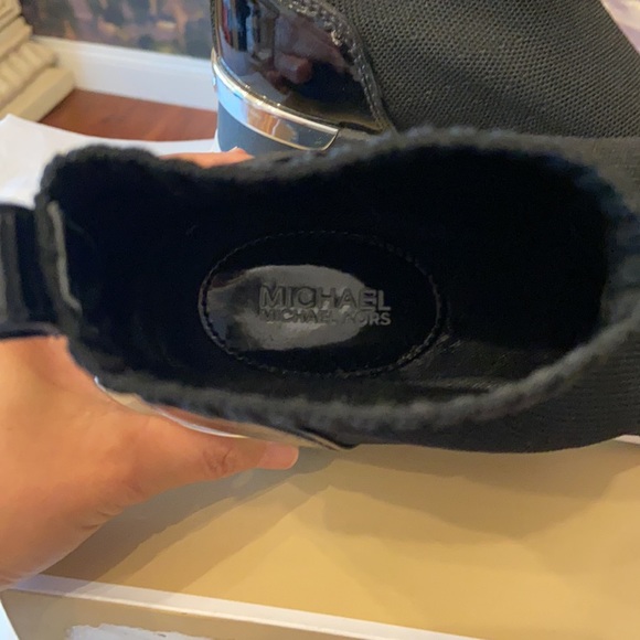 Michael Kors Skyler Bootie - Picture 8 of 14